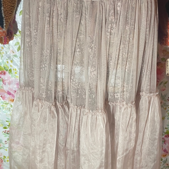 Free People X Brenda Knight Anne Tulle Skirt-A710 - Picture 2 of 3